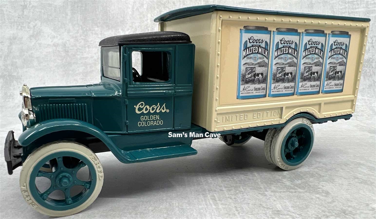 Coors 1931 Hawkeye Truck Bank