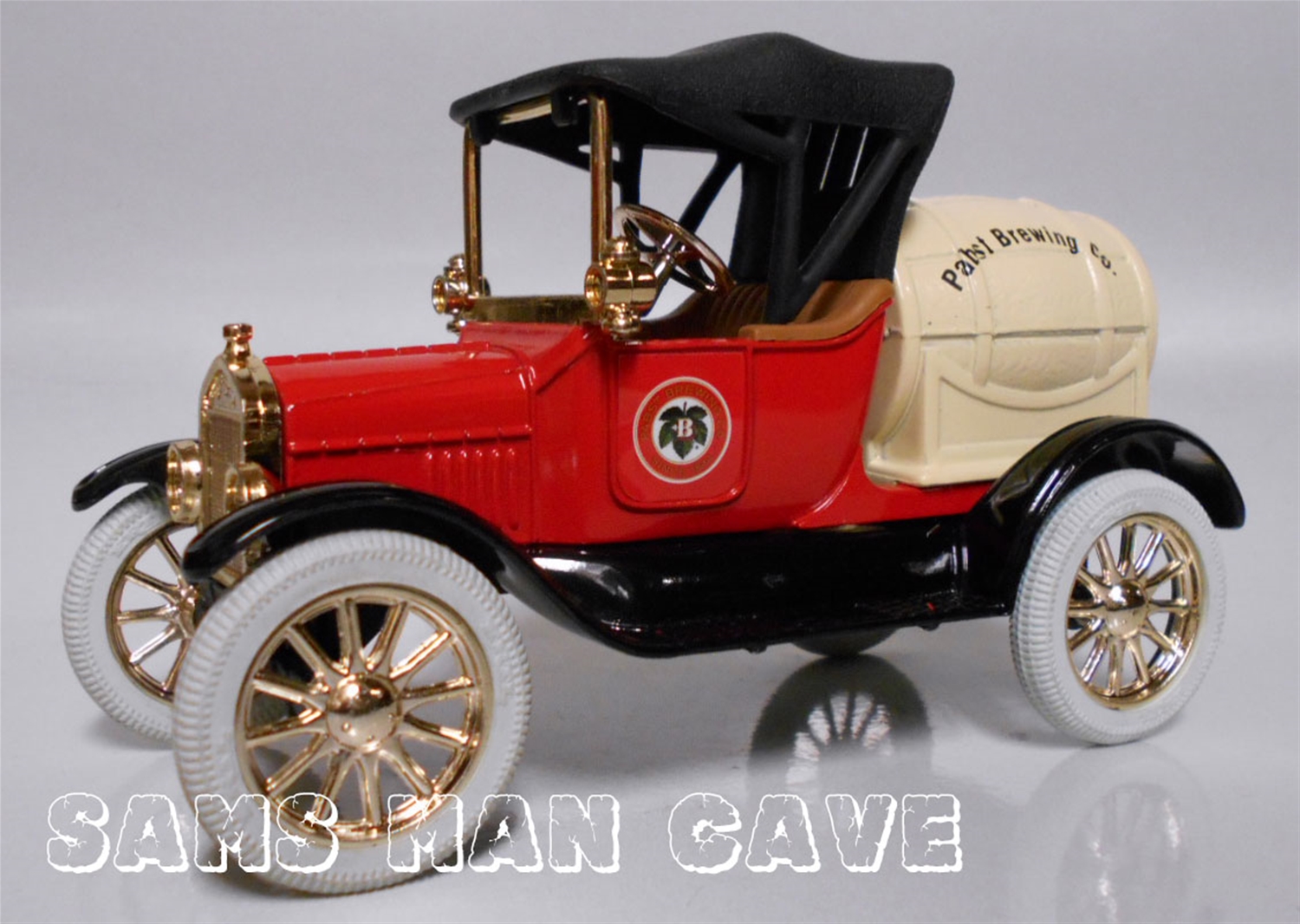 Pabst 1918 Model T Runabout Truck Bank