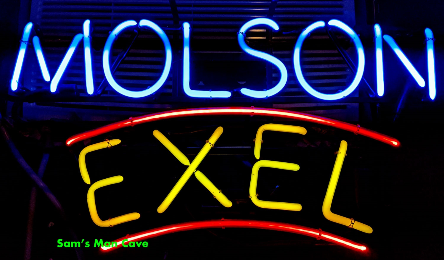 Molson Exel Neon