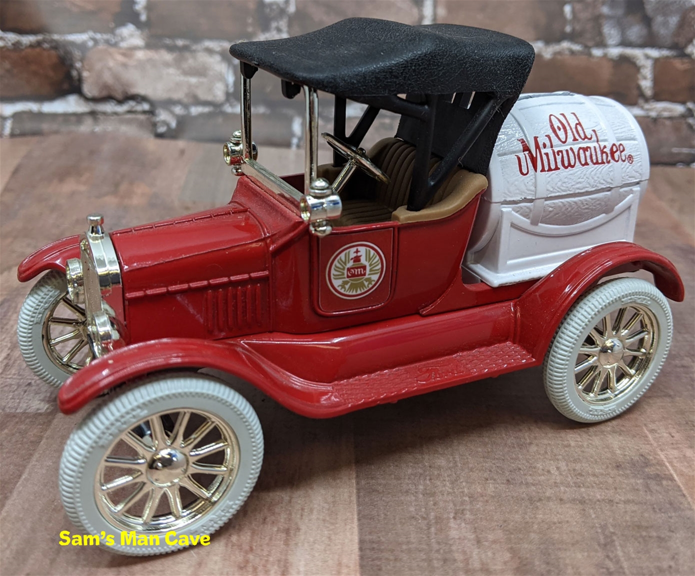 Old Milwaukee 1918 Runabout Barrel Bank
