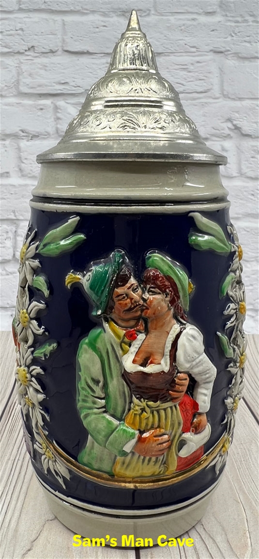 Sweet Kiss Beer Stein